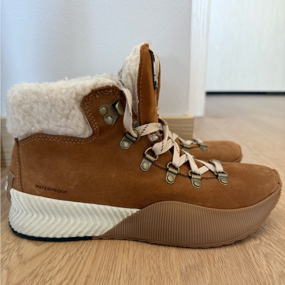 Sorel Tan Winter Boots